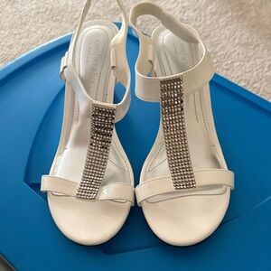 comfort plus by Predictions Pearl White T-Strap Crystal Slingback Sandals